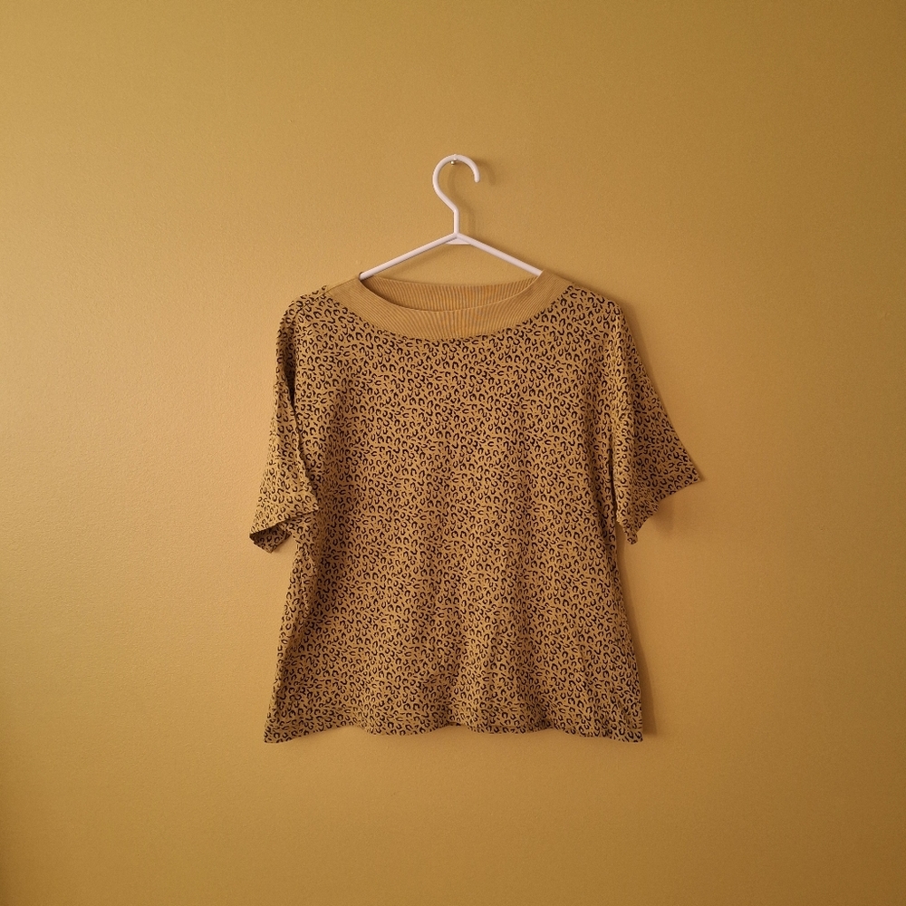Vintage Leopard Cheetah Print Graphic Women's Top